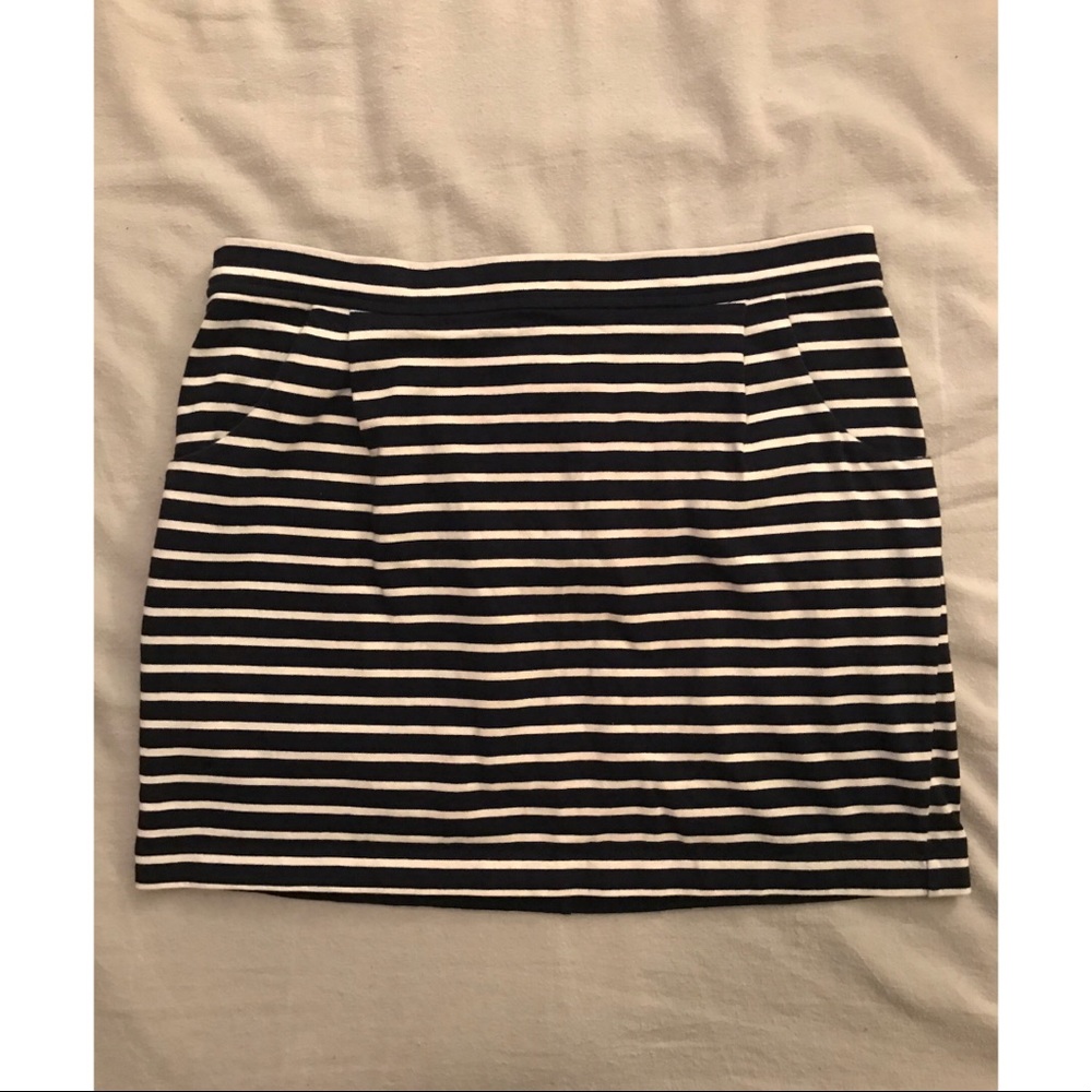 crown & ivy Skirt